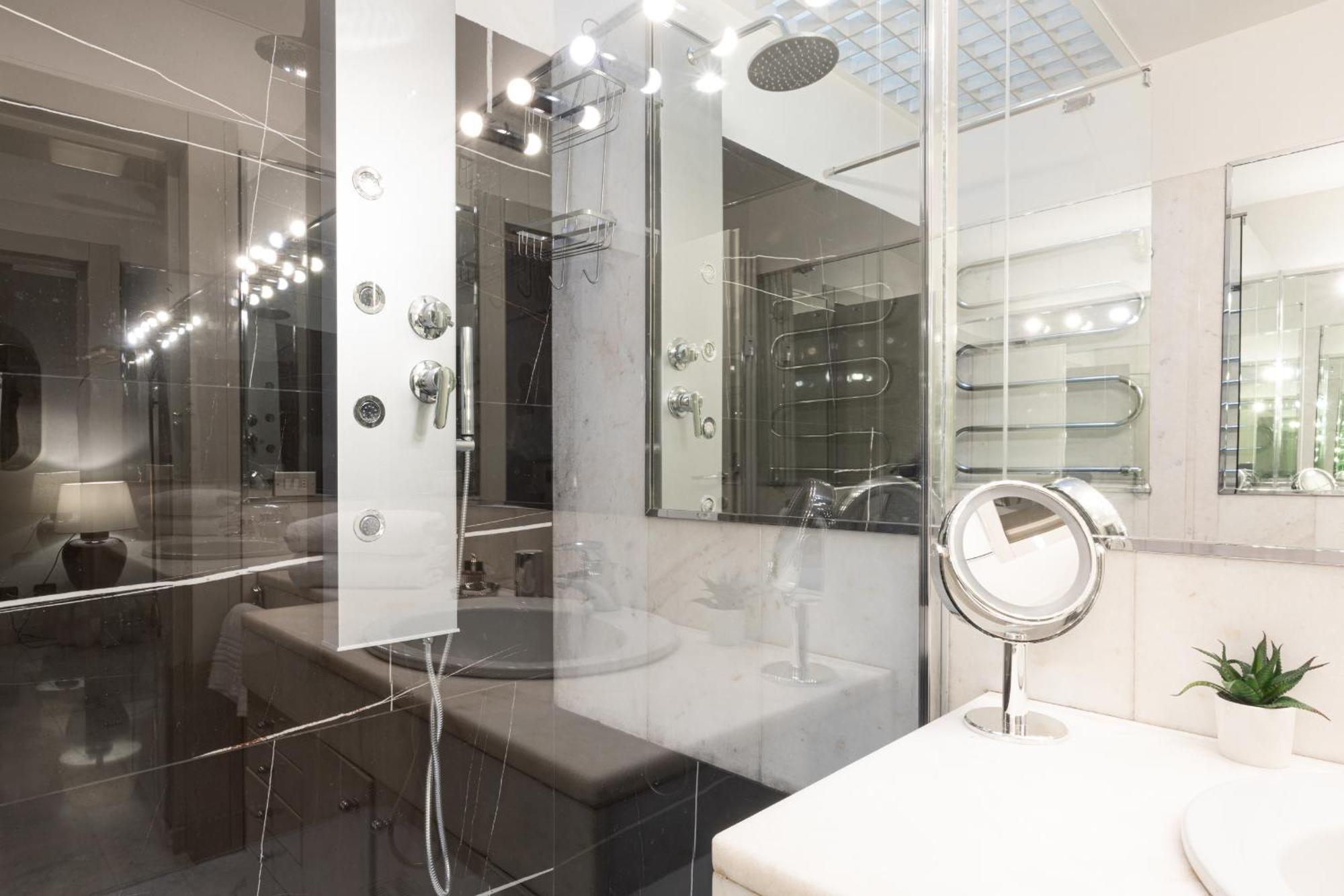 Monte Napoleone Split-Level Terrace Apartment - Top Collection Milano Eksteriør bilde